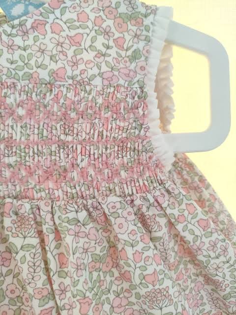 Vestido flores y frunces Sardon