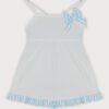 CONJUNTO DE BRAGUITA Y VESTIDO DE BAÑO PARA NIÑA CON LAZO CELESTE DE SARDON